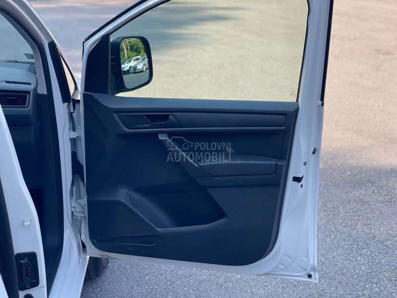 Volkswagen Caddy Maxi C N G