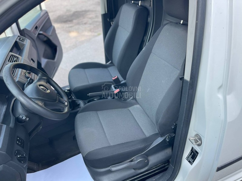 Volkswagen Caddy Maxi C N G