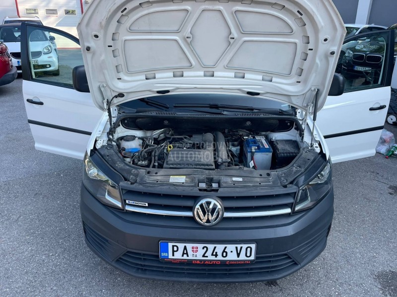 Volkswagen Caddy Maxi C N G