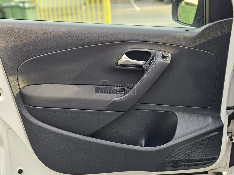 Volkswagen Polo 1.6TDI /N.O.V/