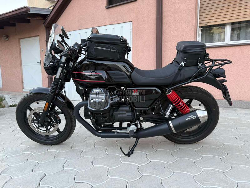 Moto Guzzi v7 Stone Special edition
