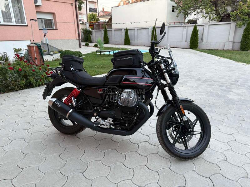 Moto Guzzi v7 Stone Special edition