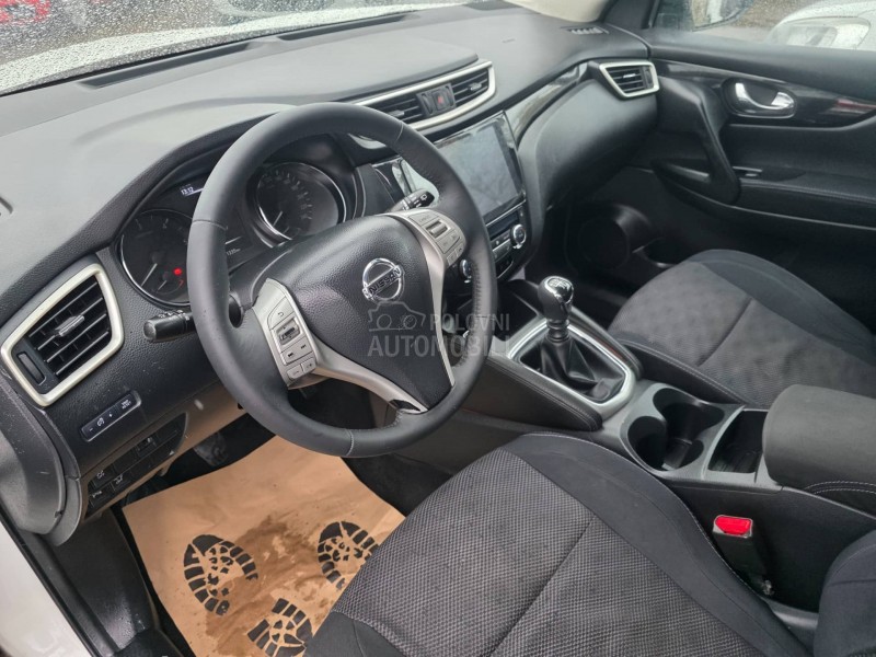 Nissan Qashqai 1.5dci  LED/NAV
