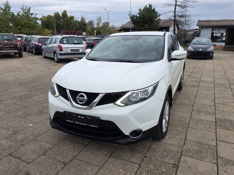 Nissan Qashqai 1.5dci  LED/NAV