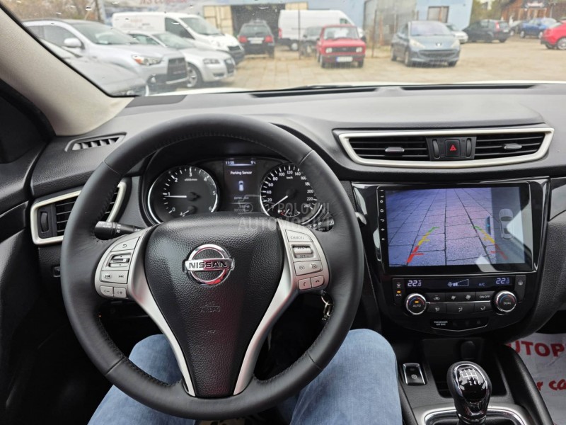 Nissan Qashqai 1.5dci  LED/NAV