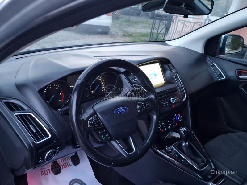 Ford Focus //TITANIUM//