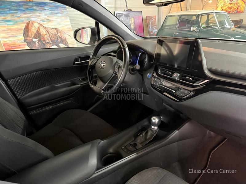 Toyota C-HR 1.8 HSD E-CVT CENTER