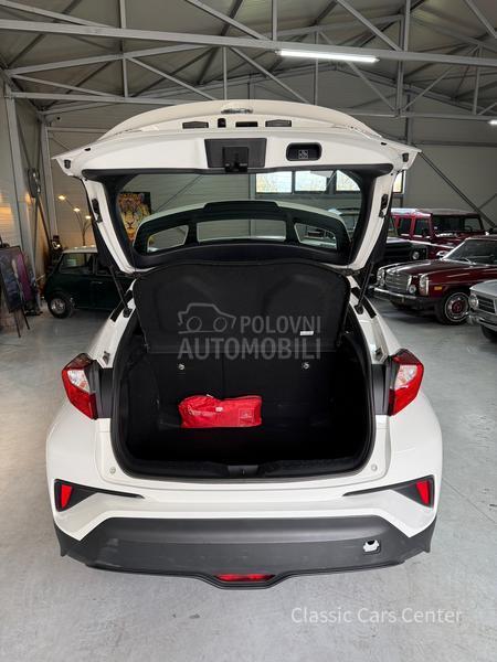 Toyota C-HR 1.8 HSD E-CVT CENTER