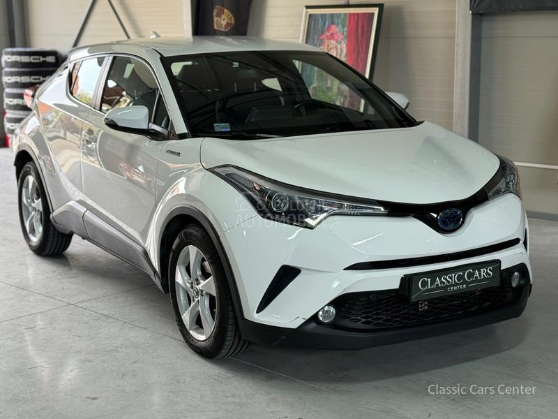 Toyota C-HR 1.8 HSD E-CVT CENTER