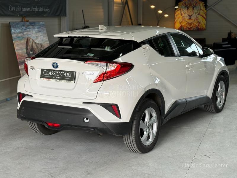 Toyota C-HR 1.8 HSD E-CVT CENTER