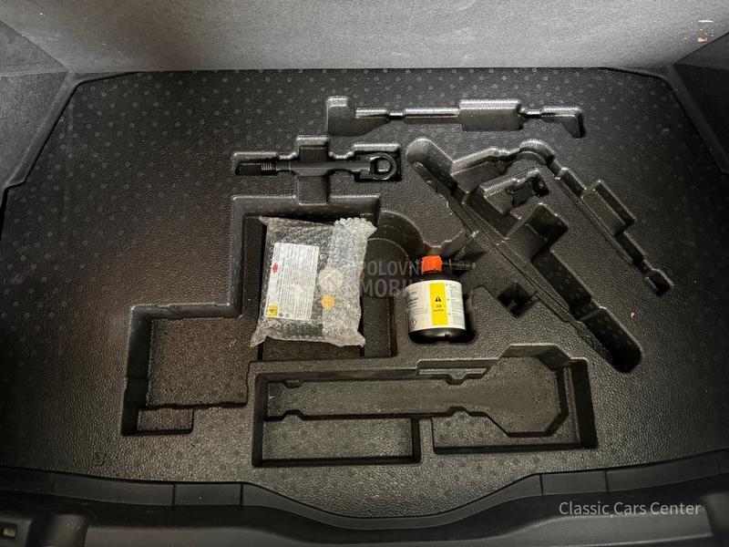 Toyota C-HR 1.8 HSD E-CVT CENTER