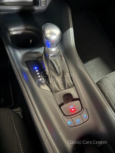 Toyota C-HR 1.8 HSD E-CVT CENTER