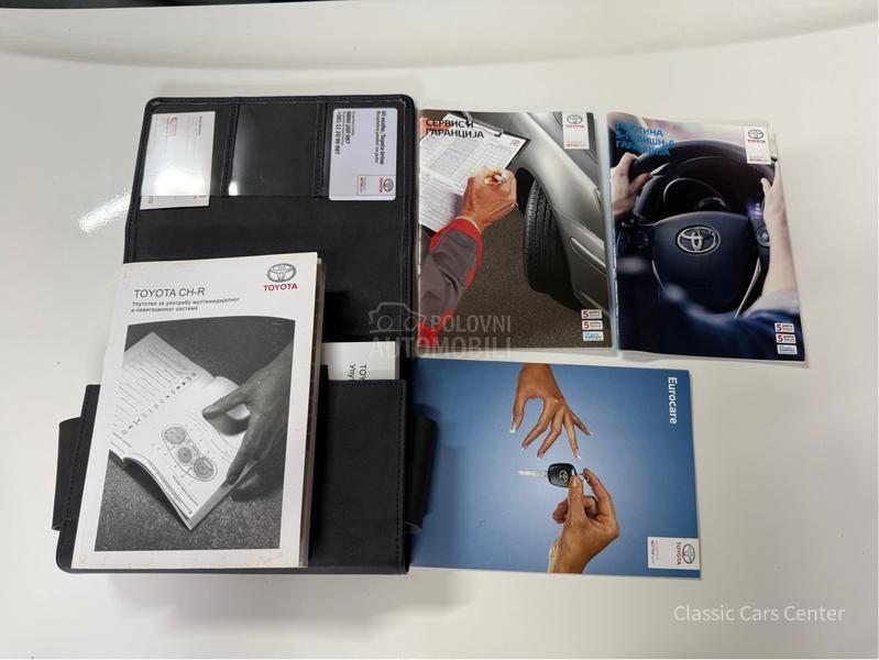 Toyota C-HR 1.8 HSD E-CVT CENTER