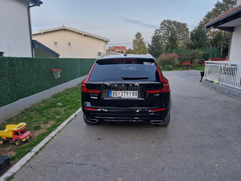 Volvo XC60 R-DESIGN