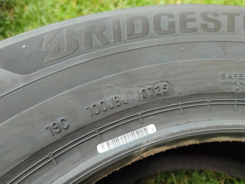 Bridgestone 215/65 R16 Letnja