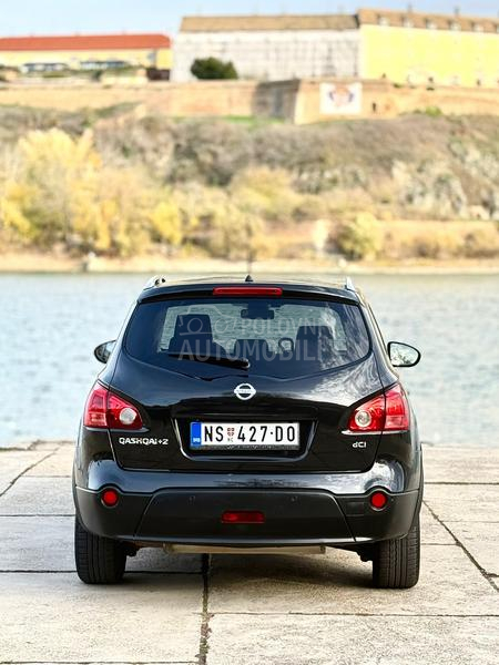 Nissan Qashqai + 2 