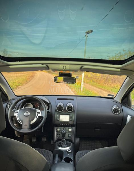 Nissan Qashqai + 2 