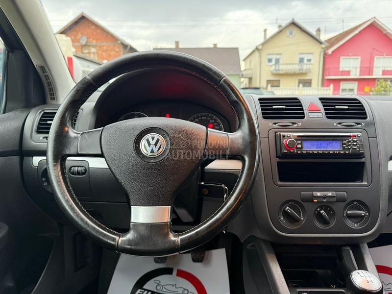 Volkswagen Golf 5 1.9 TDI T O P