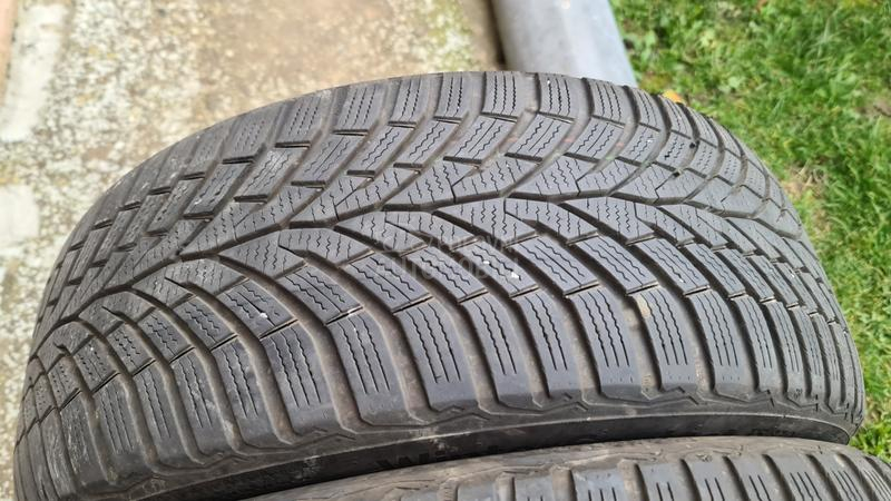 Continental 225/50 R17 Zimska