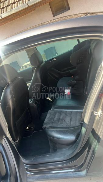 Volkswagen Passat B6 2.0