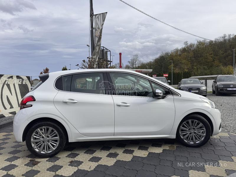 Peugeot 208 1.6hdi ALURE