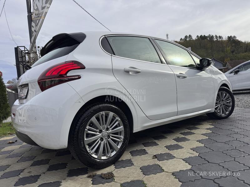 Peugeot 208 1.6hdi ALURE