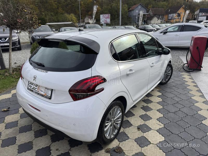 Peugeot 208 1.6hdi ALURE