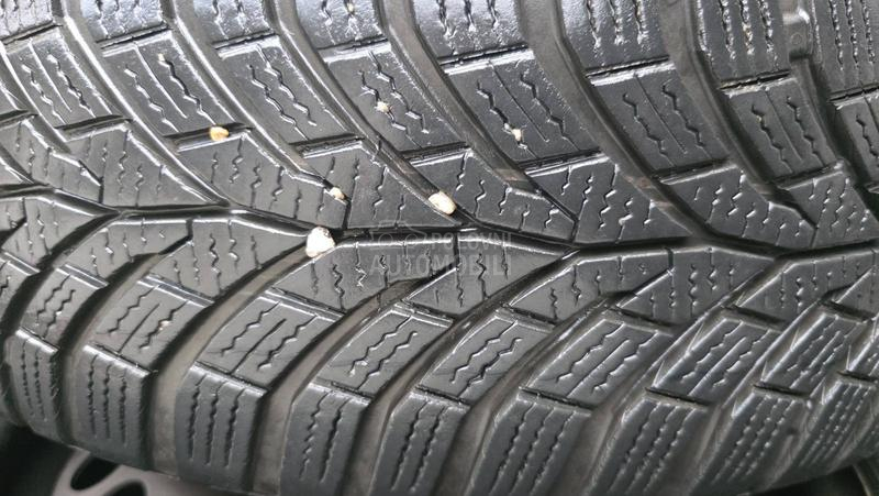 Continental 185/60 R15 Zimska