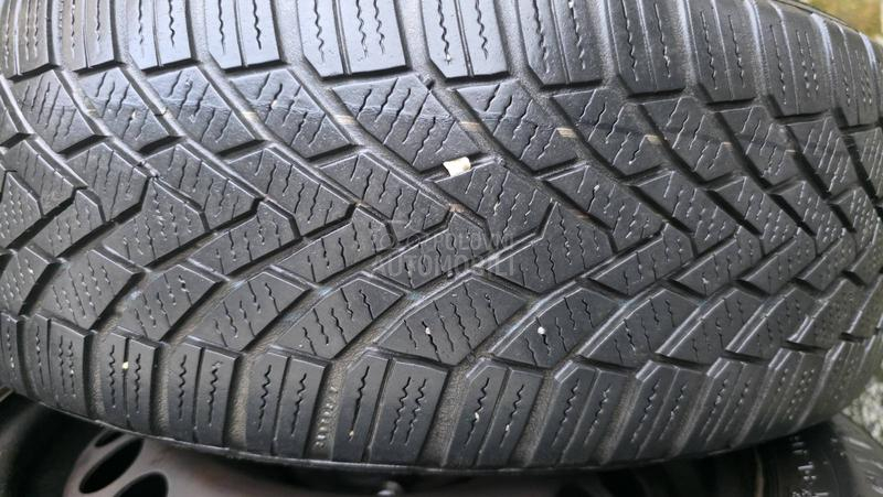 Continental 185/60 R15 Zimska