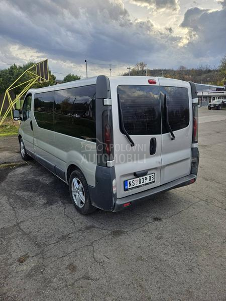 Renault Trafic 2.5 dci