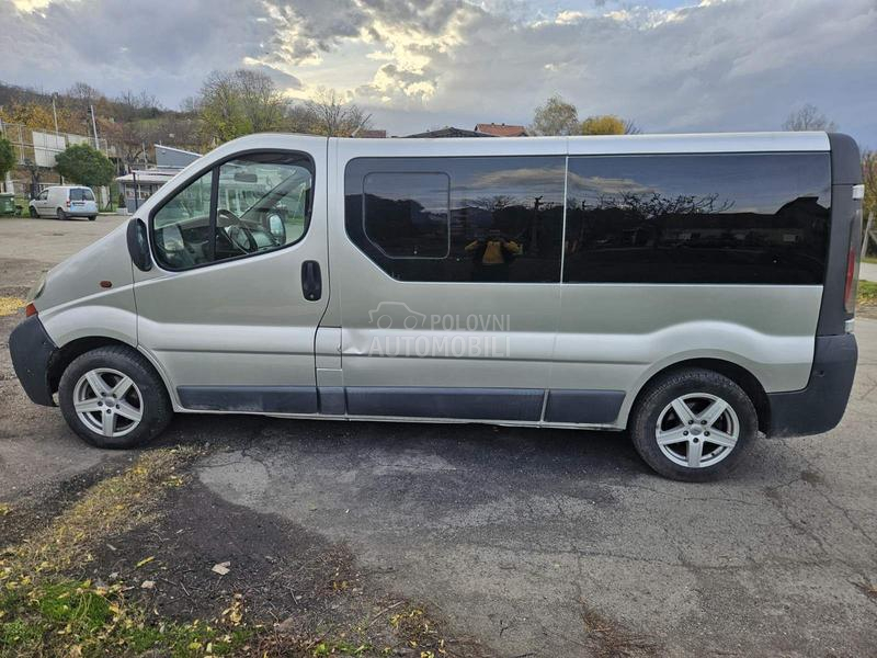 Renault Trafic 2.5 dci