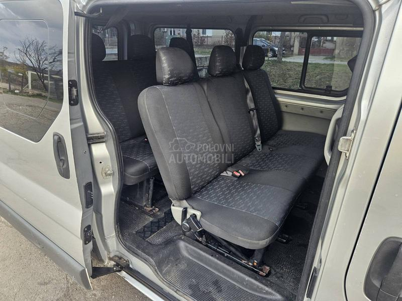 Renault Trafic 2.5 dci