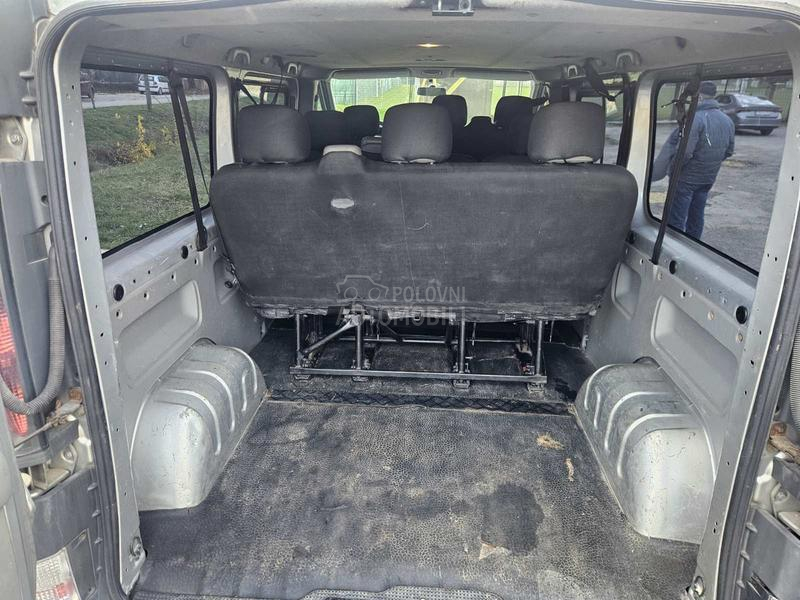 Renault Trafic 2.5 dci