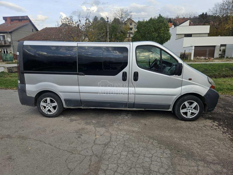 Renault Trafic 2.5 dci