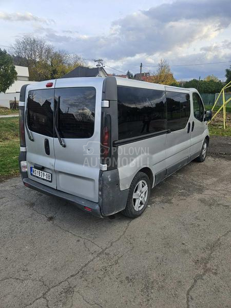 Renault Trafic 2.5 dci