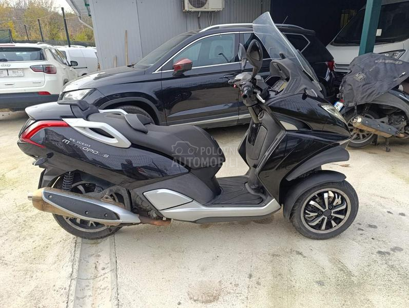 Peugeot metropolis 400