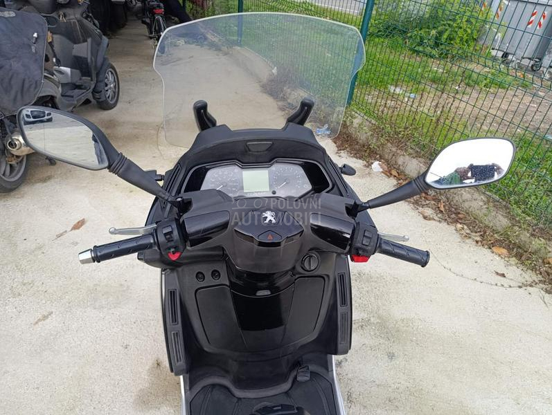 Peugeot metropolis 400