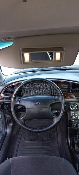 Ford Mondeo 1.8 OTTO Ghia