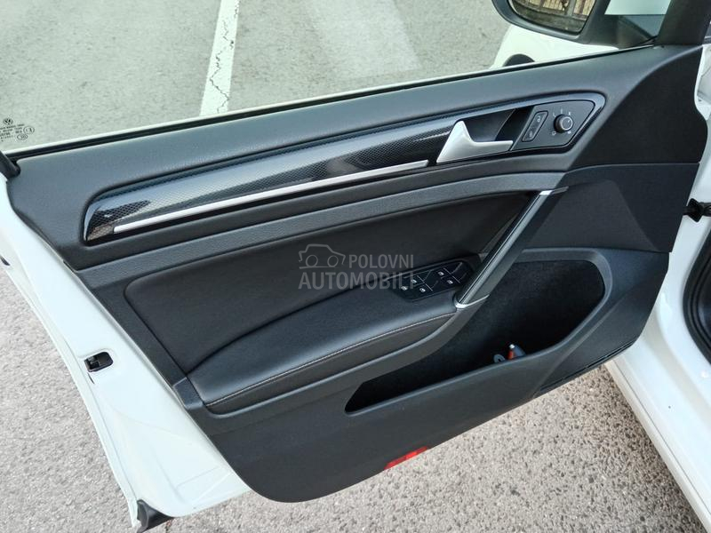 Volkswagen Golf 7 1.6 T.D.I-R-LINE