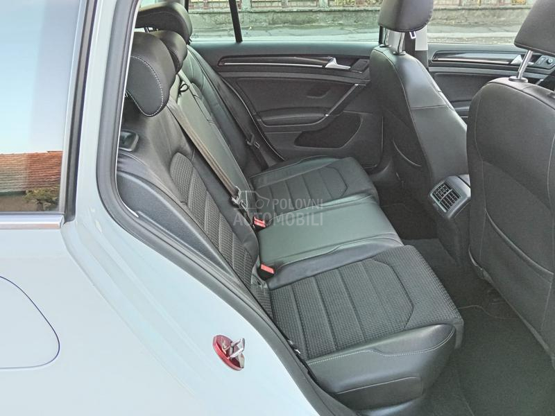Volkswagen Golf 7 1.6 T.D.I-R-LINE