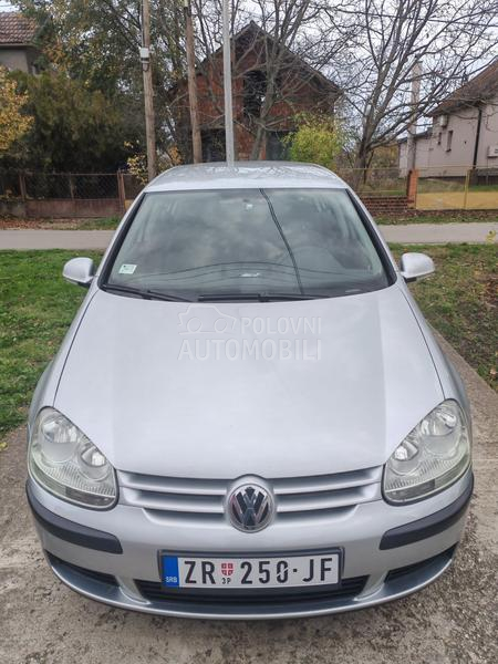 Volkswagen Golf 5 1.6 FSI