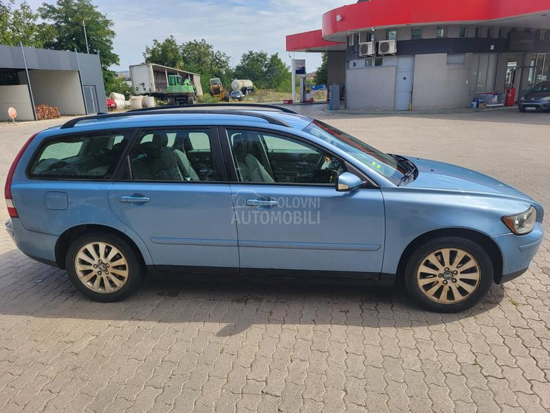 Volvo V50 