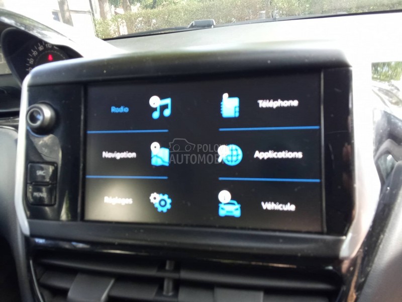 Peugeot 208 8,5,0,0,0.k.m