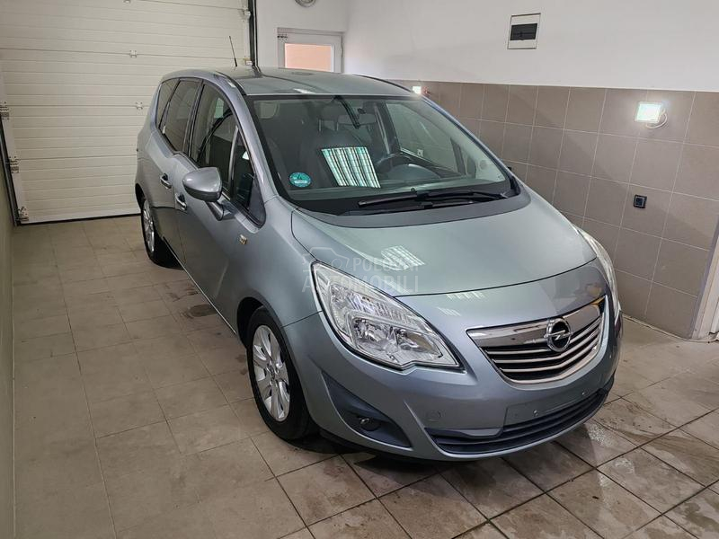 Opel Meriva B D O B R A