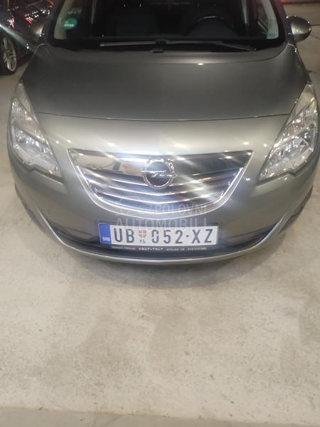 Opel Meriva B D O B R A