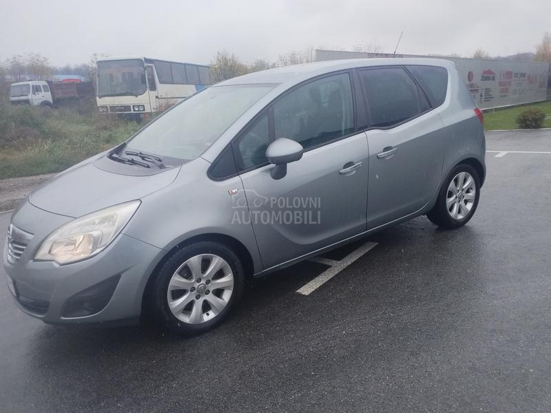Opel Meriva B D O B R A