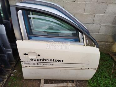 Prednja desna vrata restajli. za Opel Vectra C od 2003. do 2009. god.
