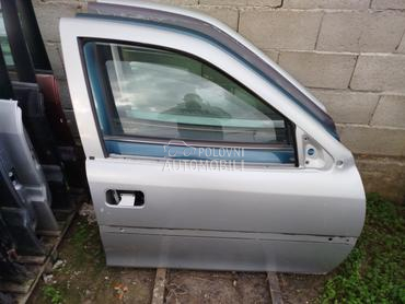 Prednja desna vrata z147 za Opel Vectra B od 2000. do 2003. god.