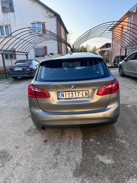 BMW 218 