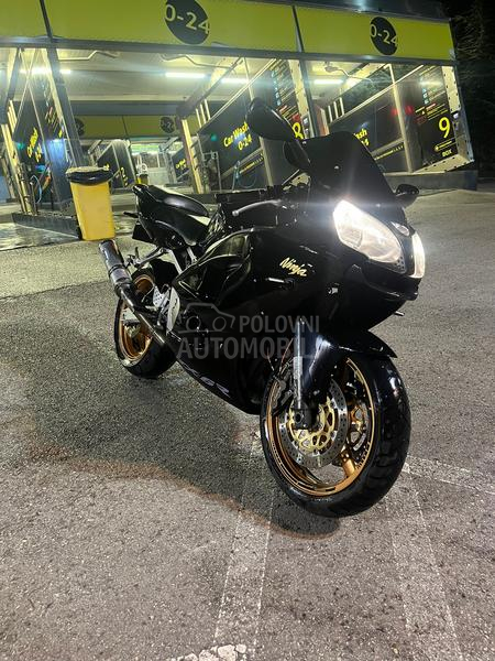 Kawasaki 636 ninja zx6r